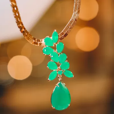 Colar Folheado Ouro 18k e Cristal 