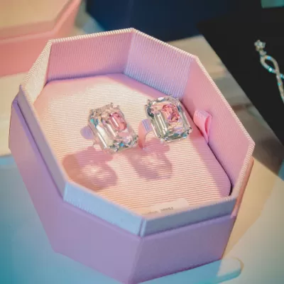 Brinco Swarovski 